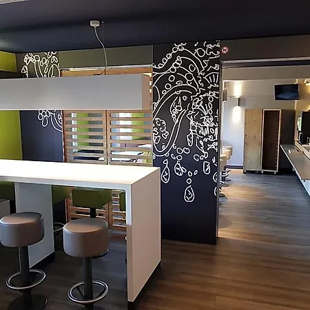 Hotel Ibis Budget Sur 2*