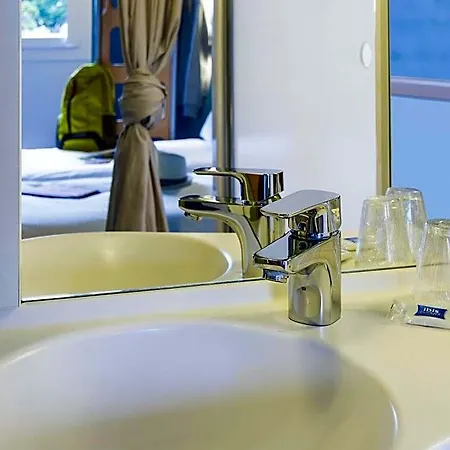 Ibis Budget Sur Hotel 2*
