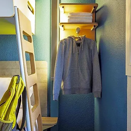 Ibis Budget Sur 2*